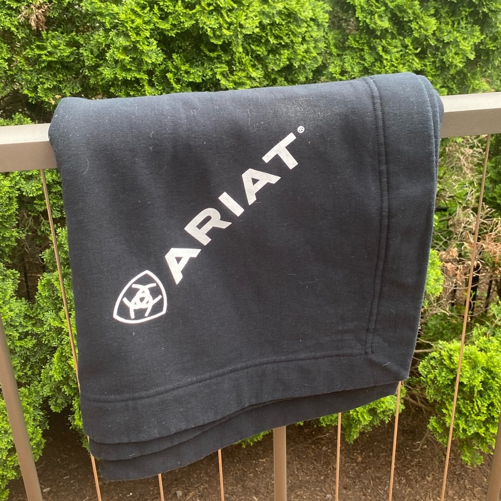 Ariat Blanket (56 x 48)
